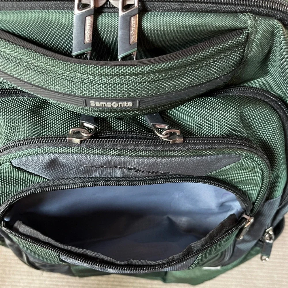 Samsonite UBX Commuter Backpack Green Gray Laptop Travel Commuter Bag NWOT